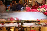 Celebs Pays Tribute to Super Star KrishnaCelebs Pays Tribute to Super Star Krishna